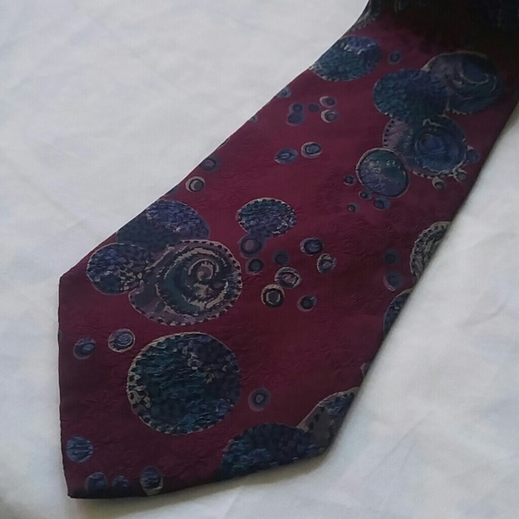Tie - Picture 2 of 5